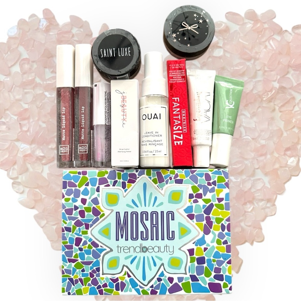 ✨ Brand New Makeup Bundle – Full Size + Minis ✨